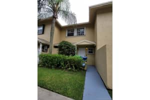 3592 Nw 83rd Ln 3840, Sunrise