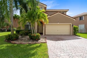 3770 Woodfield Dr, Coconut Creek