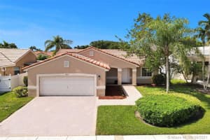 16312 Sw 7th St, Pembroke Pines