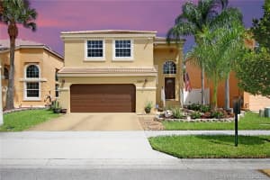 15887 Nw 4th Ct, Pembroke Pines