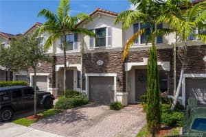 4212 Sw 164th Path 4212, Miami