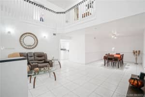 17405 Nw 75th Pl 207, Hialeah