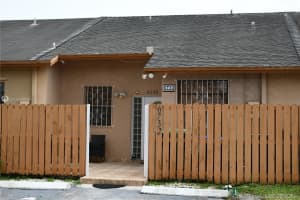 6732 Nw 192nd Ln 6732, Hialeah