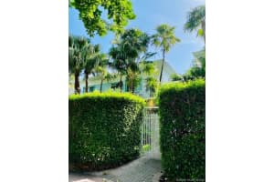 911 Meridian Ave 201, Miami Beach