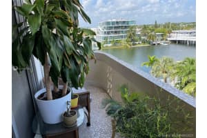 8400 Byron Ave 5e, Miami Beach 8400 Byron Ave 5e, Miami Beach