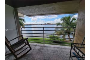 2756 W 60th St 56e, Hialeah 2756 W 60th St 56e, Hialeah