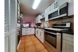 14927 Sw 89th St 14927, Miami