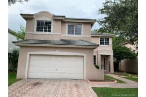 1960 Nw 100th Ave, Pembroke Pines