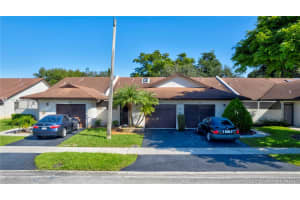 9019 Nw 61st St, Tamarac