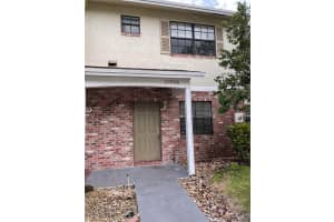 10706 Nw 10th St, Pembroke Pines