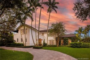 385 Isla Dorada Blvd, Coral Gables