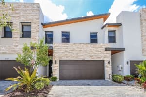 10560 Nw 79th St, Doral