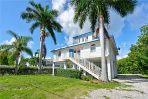 350 Hazel St, Key Largo
