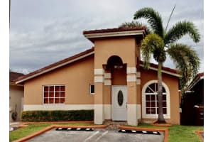 7001 W 35th Ave 140, Hialeah