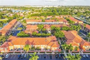 6141 Nw 115th Pl 353, Doral