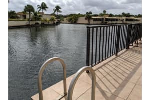 6954 Crown Gate Dr 0, Miami Lakes