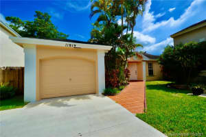 11819 Sw 102nd St, Miami