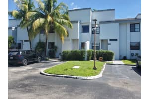 805 Nw 105th Pl C-4, Miami