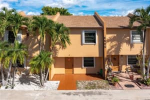 3749 Sw 99th Ave 5, Miami 3749 Sw 99th Ave 5, Miami