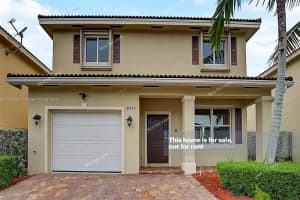 8957 Sw 215th Ln, Cutler Bay