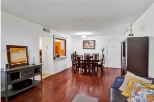 16518 Ne 26th Ave 403, North Miami Beach