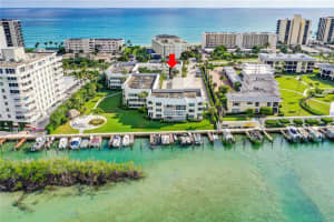 325 Beach Rd 201, Tequesta