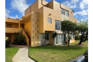 9301 Sw 4th St 102e, Miami 9301 Sw 4th St 102e, Miami