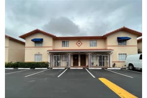 2274 W 74th St 201-4, Hialeah