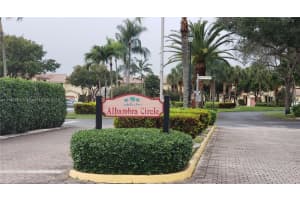 9520 Alcazar Ln 9520, Davie