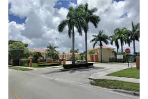 7210 Nw 174th Ter 204, Hialeah