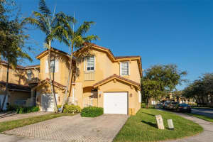 6293 Sw 165th Ave 6293, Miami