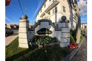 925 Nw 82nd Ave 213-a, Miami