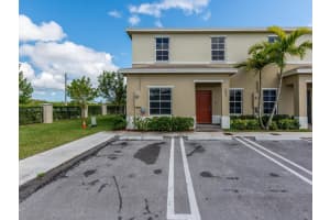 597 Ne 5th Pl, Florida City