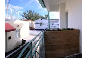 820 15th St 204, Miami Beach