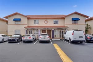 2232 W 74th St 202, Hialeah