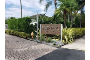 2590 Ne 206th Ter, Miami