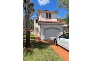 7619 Tamarac Island Cir, Tamarac