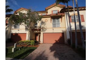 124 W Prive Cir, Delray Beach