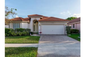 7488 Parkside Ln, Margate