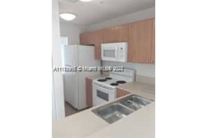 7985 Nw 8th St 107a, Miami