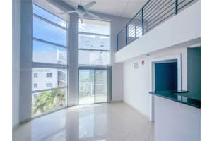 7728 Collins Ave 15, Miami Beach