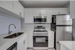 9991 Three Lakes Cir 9991, Boca Raton