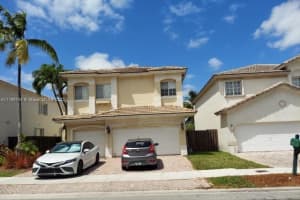 11137 Nw 72nd Ter, Doral