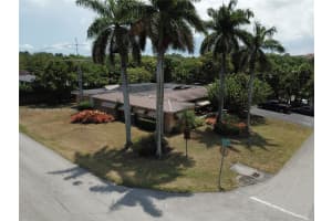 8300 Sw 90th St, Miami 8300 Sw 90th St, Miami