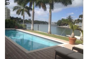 4780 Pine Tree Dr 2, Miami Beach