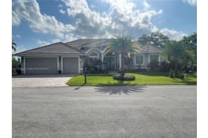 1663 Sw 132nd Way, Davie
