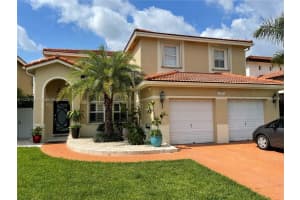9272 Grand Canal Dr, Miami 9272 Grand Canal Dr, Miami