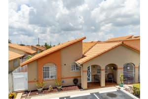 2321 W 69th St 2321-a, Hialeah