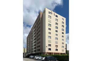 4675 W 18th Ct 306-g, Hialeah