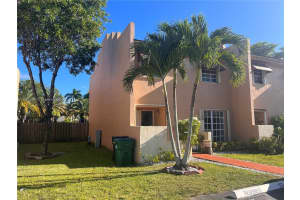 10330 Sw 154th Cir Ct 53, Miami